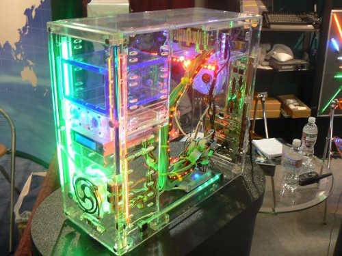 راهنمای خرید سیستم کامپیوتر - چراغ LED
