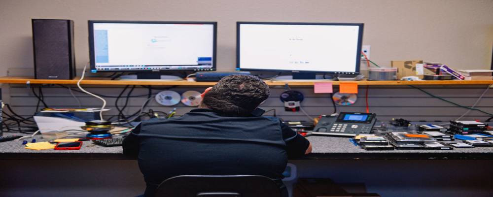خدمات کامپیوتری در محل